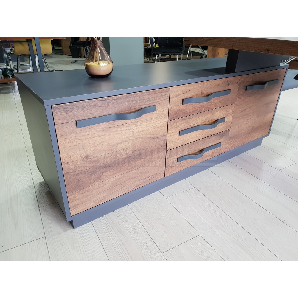 Bayern Executive Teams Walnut