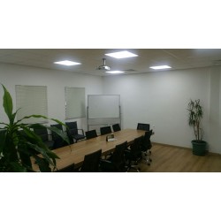 Long Table Konferenzraum Für Elektronisches Zeitalter