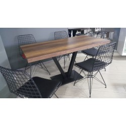 Herr Ilhan Istanbul Cafe Refektorium Tabellen