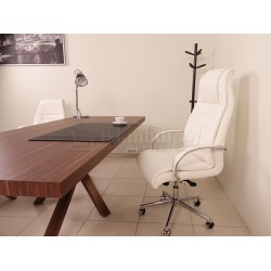 Bayern Vorstand Walnut