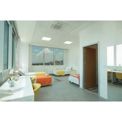 Login Lobby Und Herr Ibrahim Komplette Gebäude Kartal