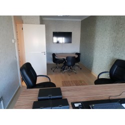 Reno Wohnung Finanzen Büromöbel Herr Aziz