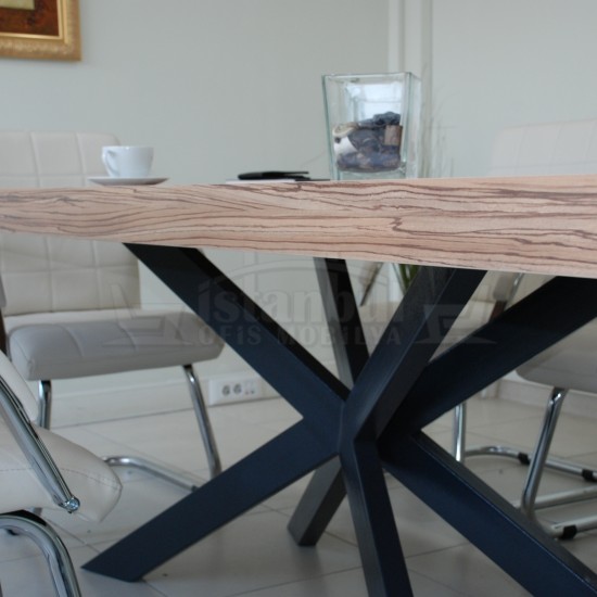 Lexus Besprechungstisch