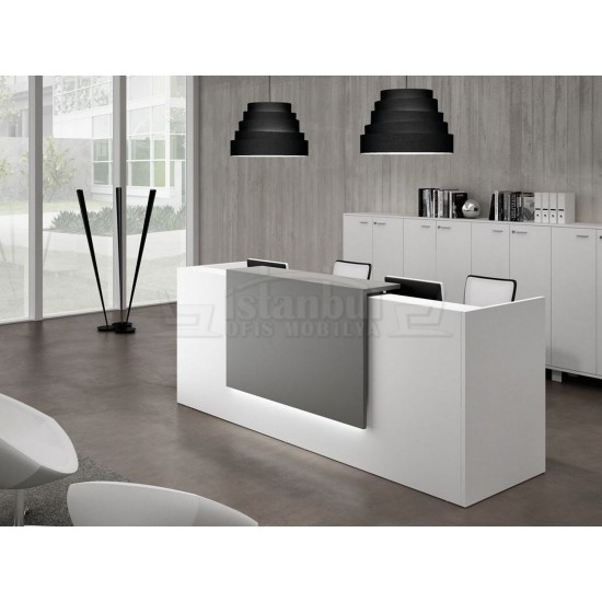 Parma Weit Rezeption