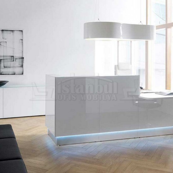 湖案例服务台米兰