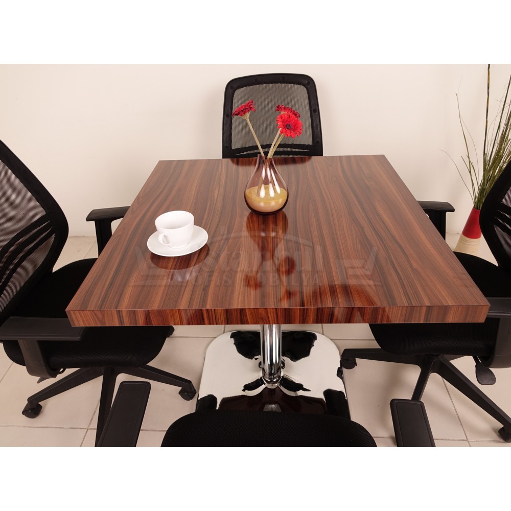 Besprechungstisch Osaka