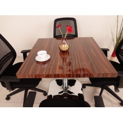 Besprechungstisch Osaka