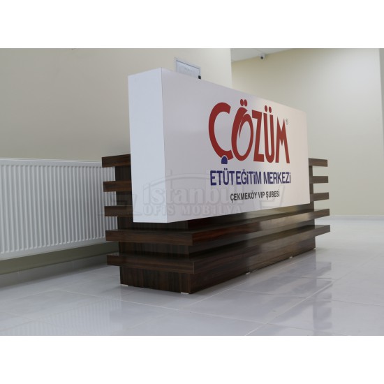Welcome Desk Castle