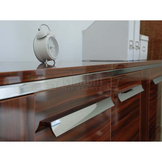 Apple-Istanbul-Büro-Schreibtisch Executive Office Hg. Nussbaum