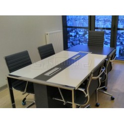 Besprechungstisch Pattaya