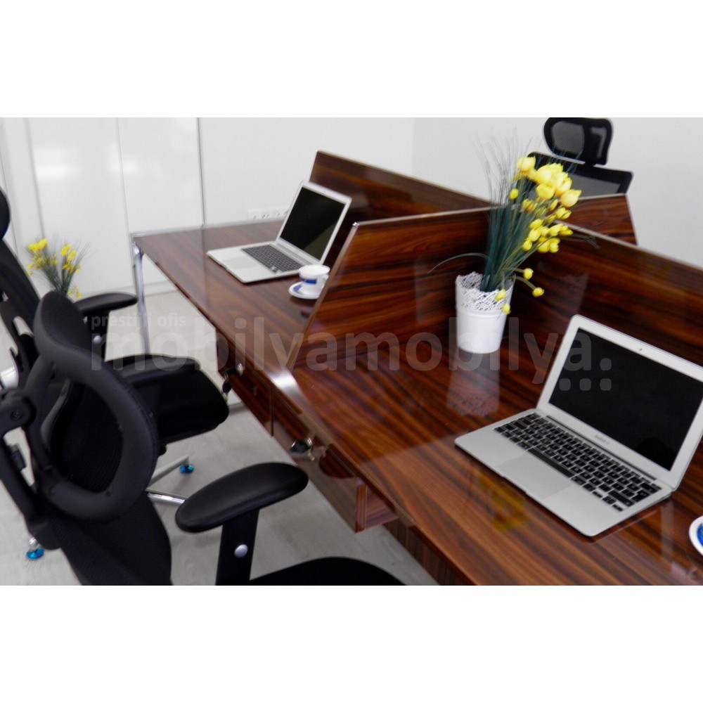 Bereit Büromöbel Herr Hasan Istanbul