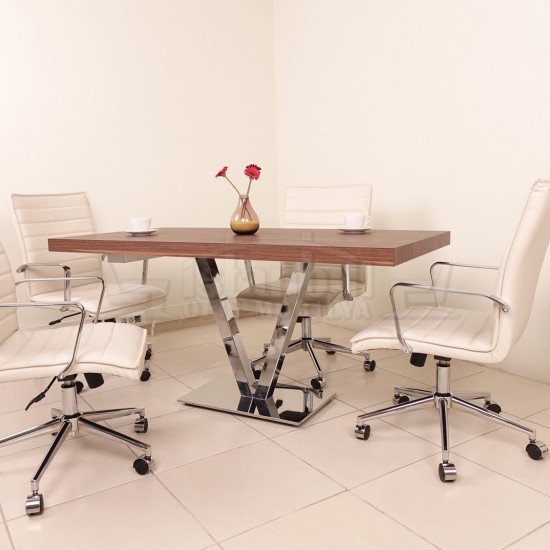 Besprechungstisch Wien