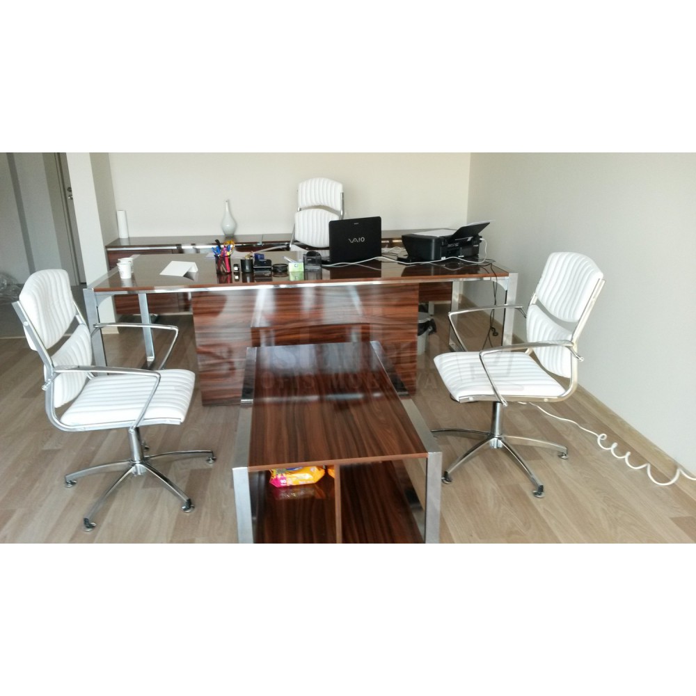 Singapore Authority Standing Desk