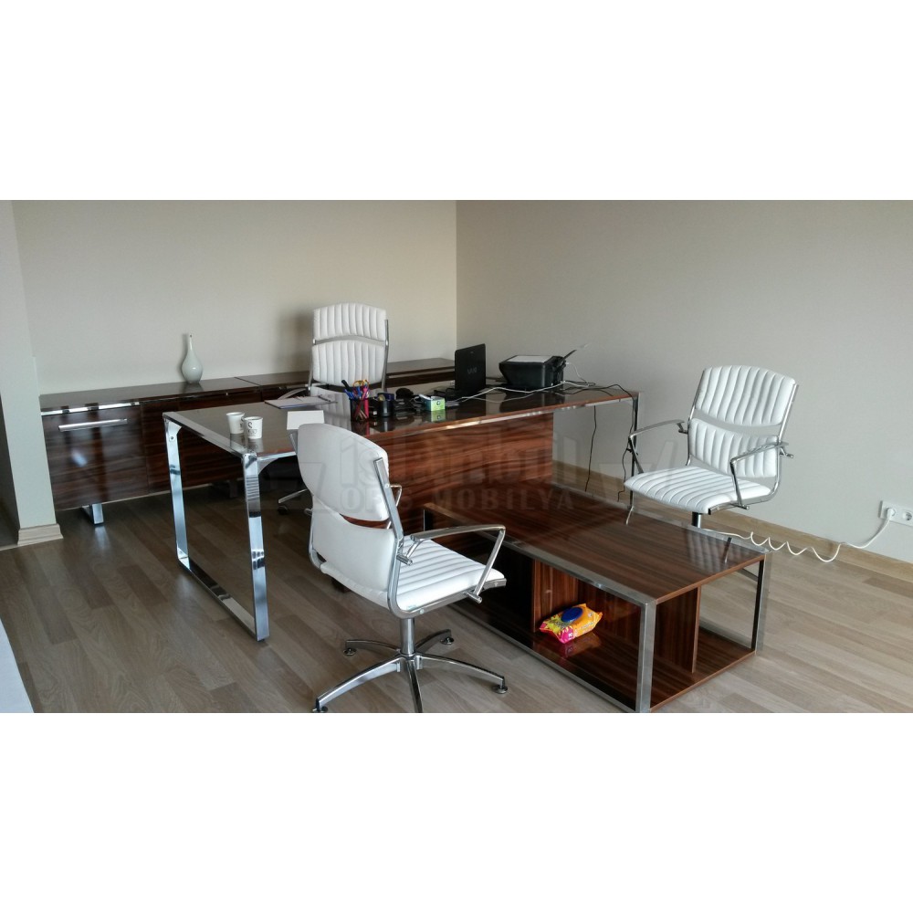 Singapore Authority Standing Desk