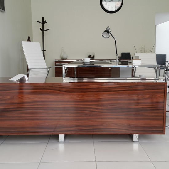 Büyük Etejer Dolap