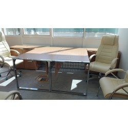 Schulmöbel Büroräume