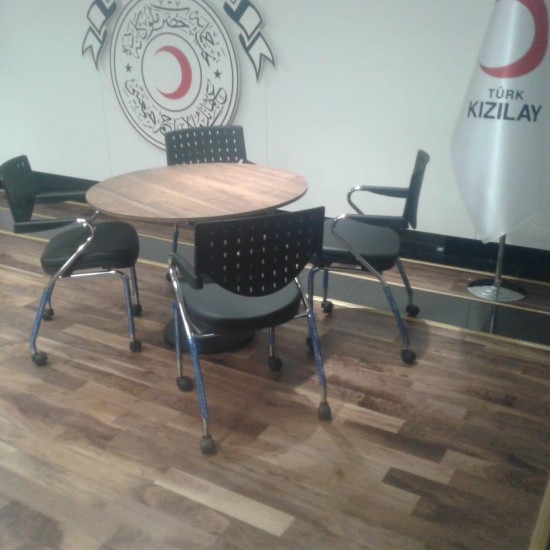 Rothalbmond Hauptsitz Büro