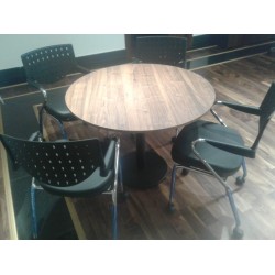 Rothalbmond Hauptsitz Büro