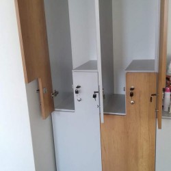 Lehrer Schrank