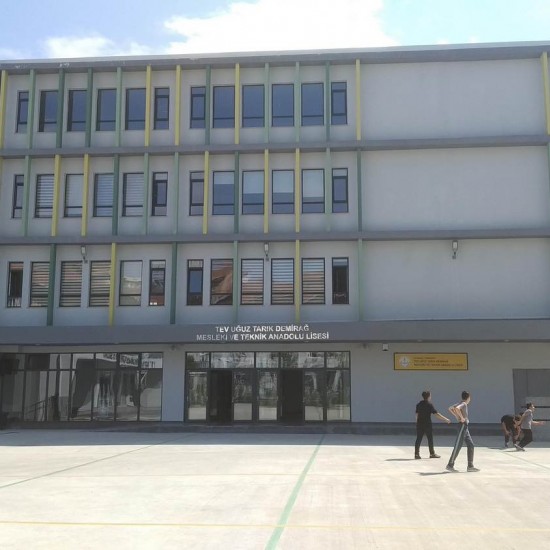 Schule Büromöbel