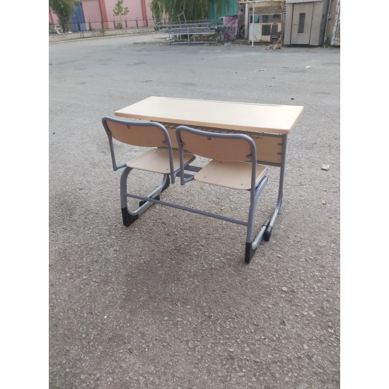 Doppel Schule-Schreibtisch