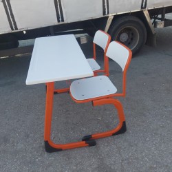 Doppel Schule-Schreibtisch