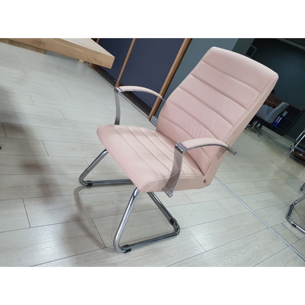 Lexus Executive Office-Team