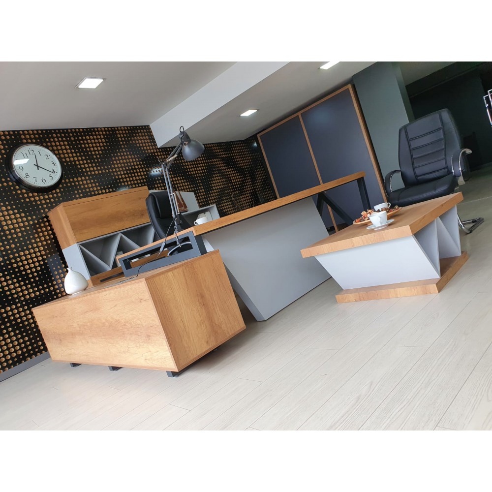 Istanbul Büro-Schreibtisch Büroführungsteam