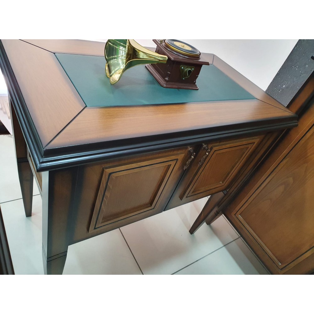 Britischer Executivschreibtisch