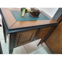 Britischer Executivschreibtisch