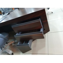 _Büromöbel_Frankreich