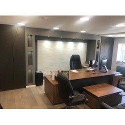 Britische Büromöbel