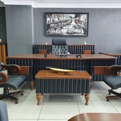Ceo Executive Office Desk