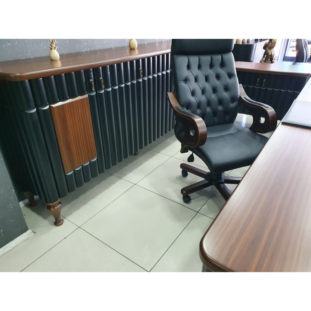 Ceo Executive Office Desk
