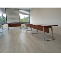 U Meeting-Tisch, Einstellbare Front