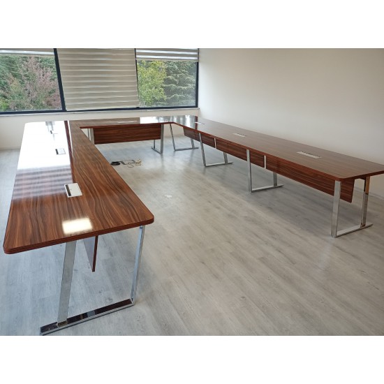 U Meeting-Tisch, Einstellbare Front
