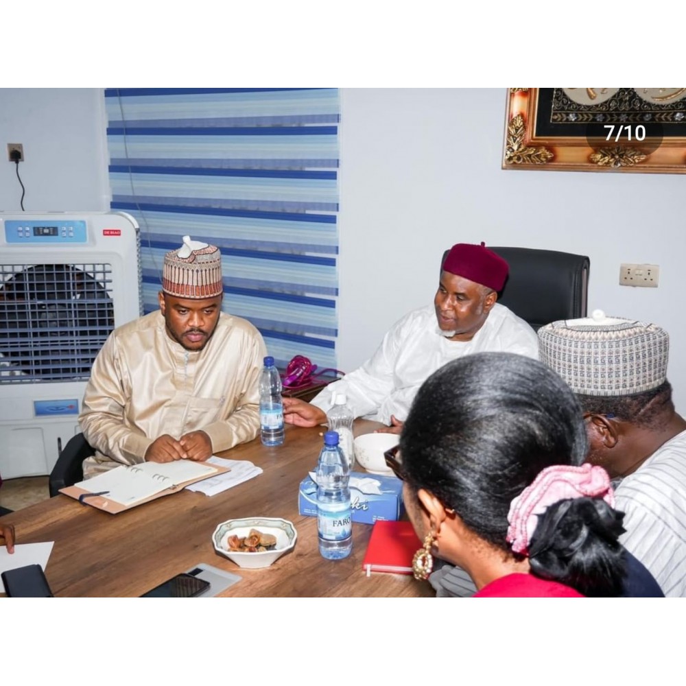 African Büromöbel Nigeria