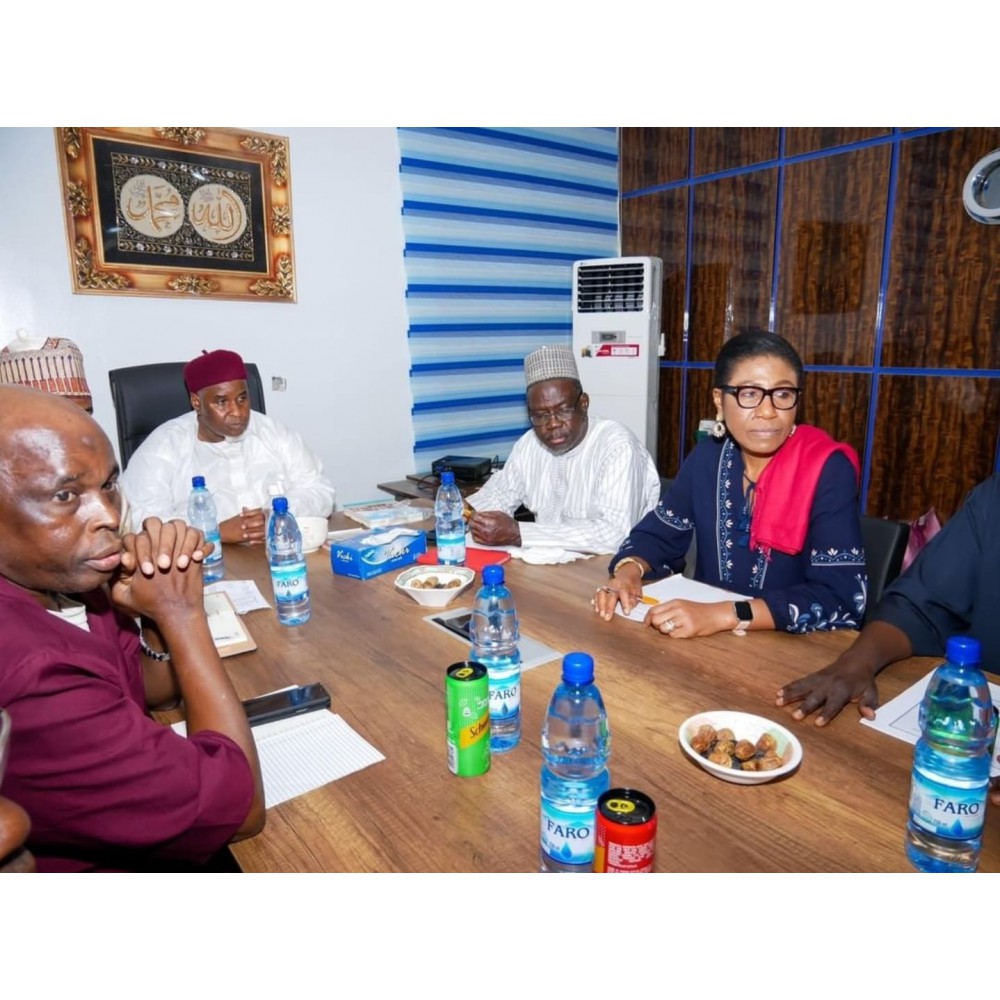 African Büromöbel Nigeria