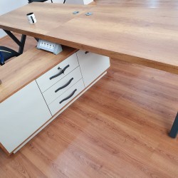 Binärer Schreibtisch Sidney