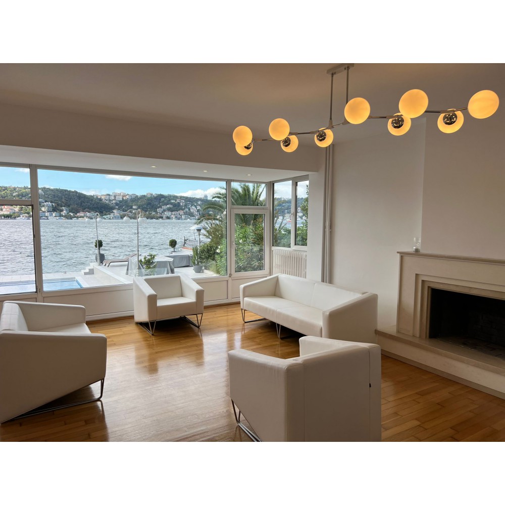 Anwalt Beraray Hanım Büromöbel