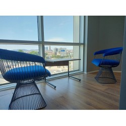 Dekorative Drahtstuhl