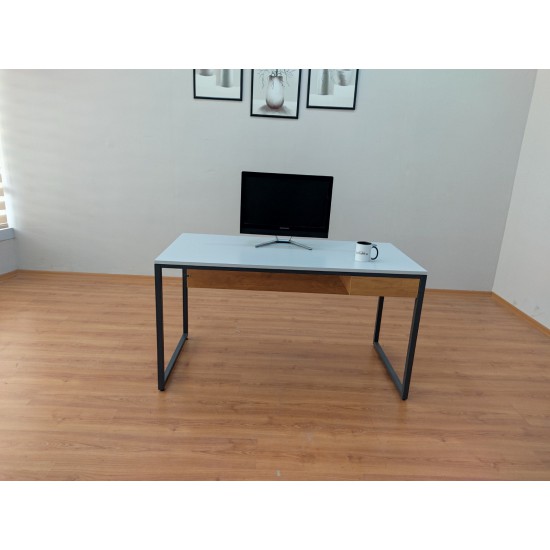 Single Desk Zelinda