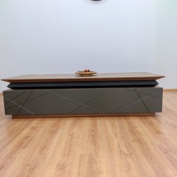 Signatur Großer Couchtisch
