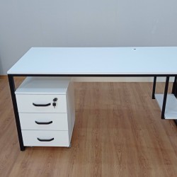 Arbeitschalter Mit Weißem Keson