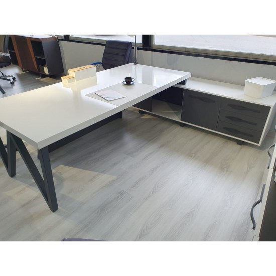 Istanbul Büro-Schreibtisch Büroführungsteam