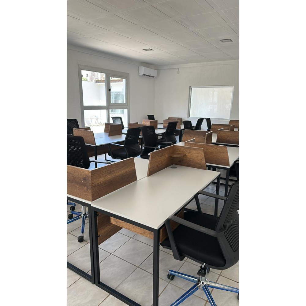 Afrikanische Büromöbel Guinea