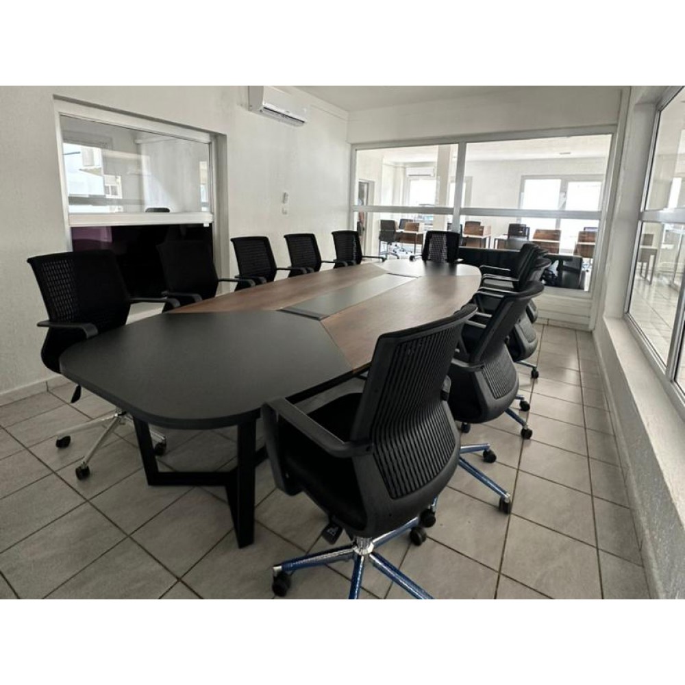 Afrikanische Büromöbel Guinea