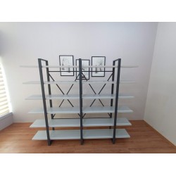 Zwischenseparatist Dekorative Bibliothek