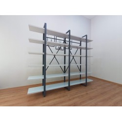 Zwischenseparatist Dekorative Bibliothek