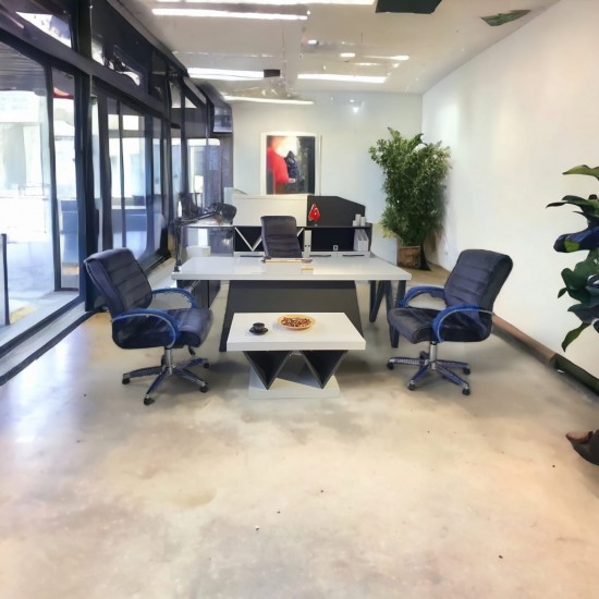 Istanbul Büro-Schreibtisch Büroführungsteam